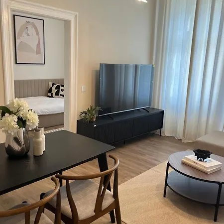 In Dresden-loebtau Apartamento *