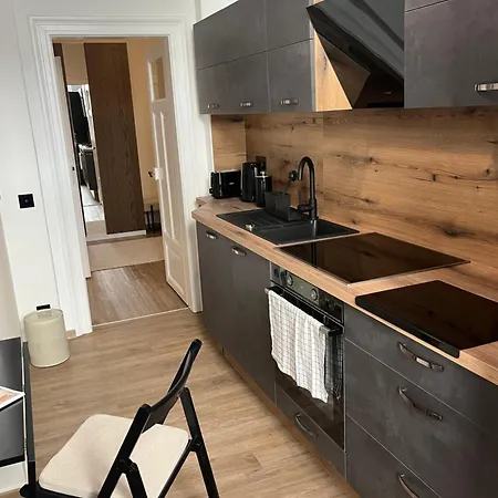 In Dresden-loebtau Apartamento Dresden